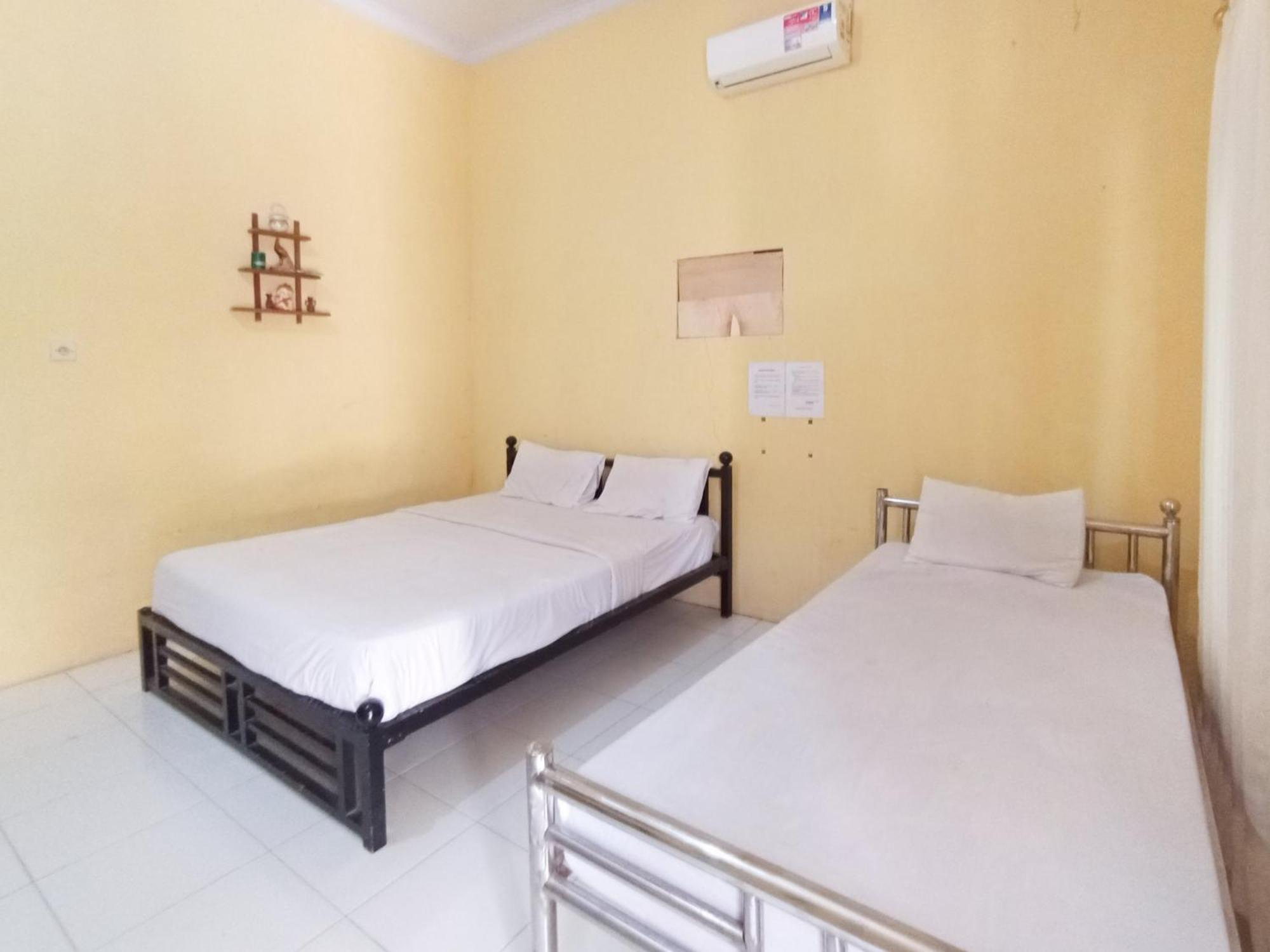 Reddoorz At El Shaday Homestay Banyuwangi Banyuwangi  Zewnętrze zdjęcie