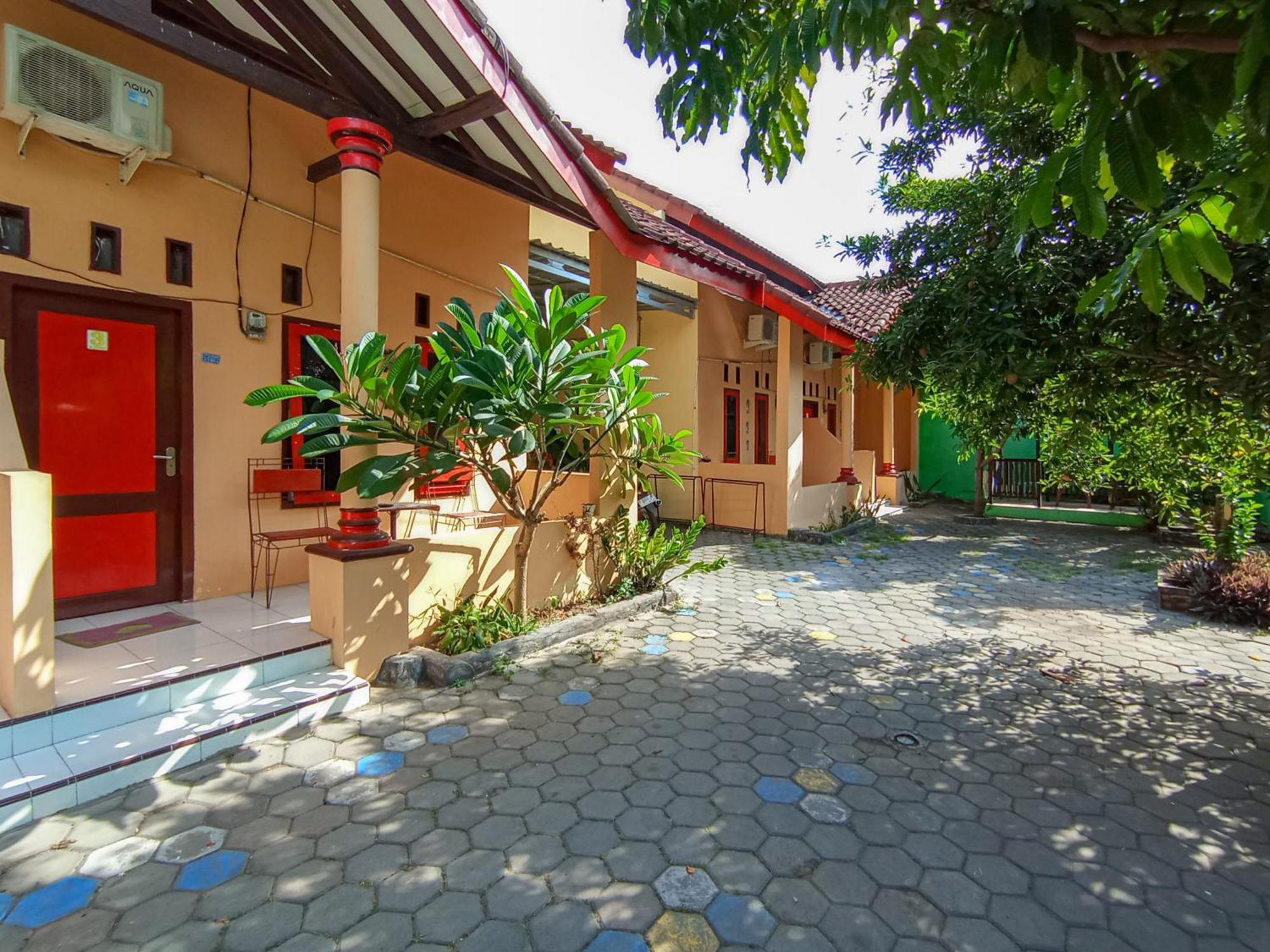 Reddoorz At El Shaday Homestay Banyuwangi Banyuwangi  Zewnętrze zdjęcie