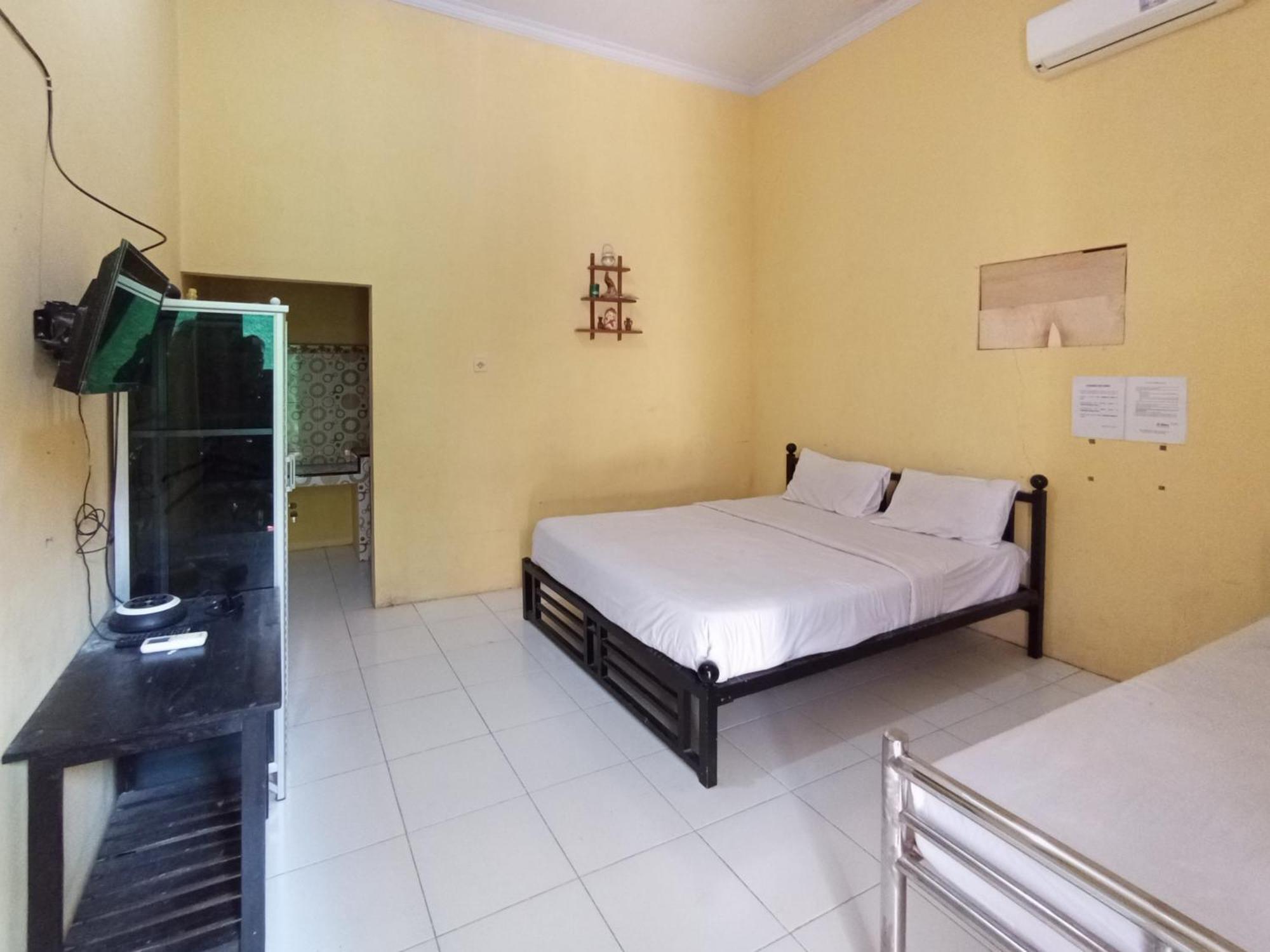 Reddoorz At El Shaday Homestay Banyuwangi Banyuwangi  Zewnętrze zdjęcie
